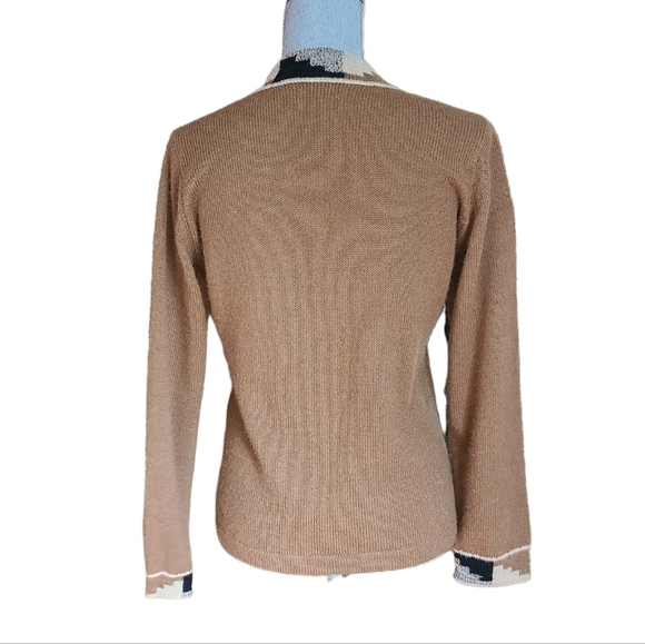 Handmade Equadorian Alpaca Cardigan Sweater - Picture 6 of 13